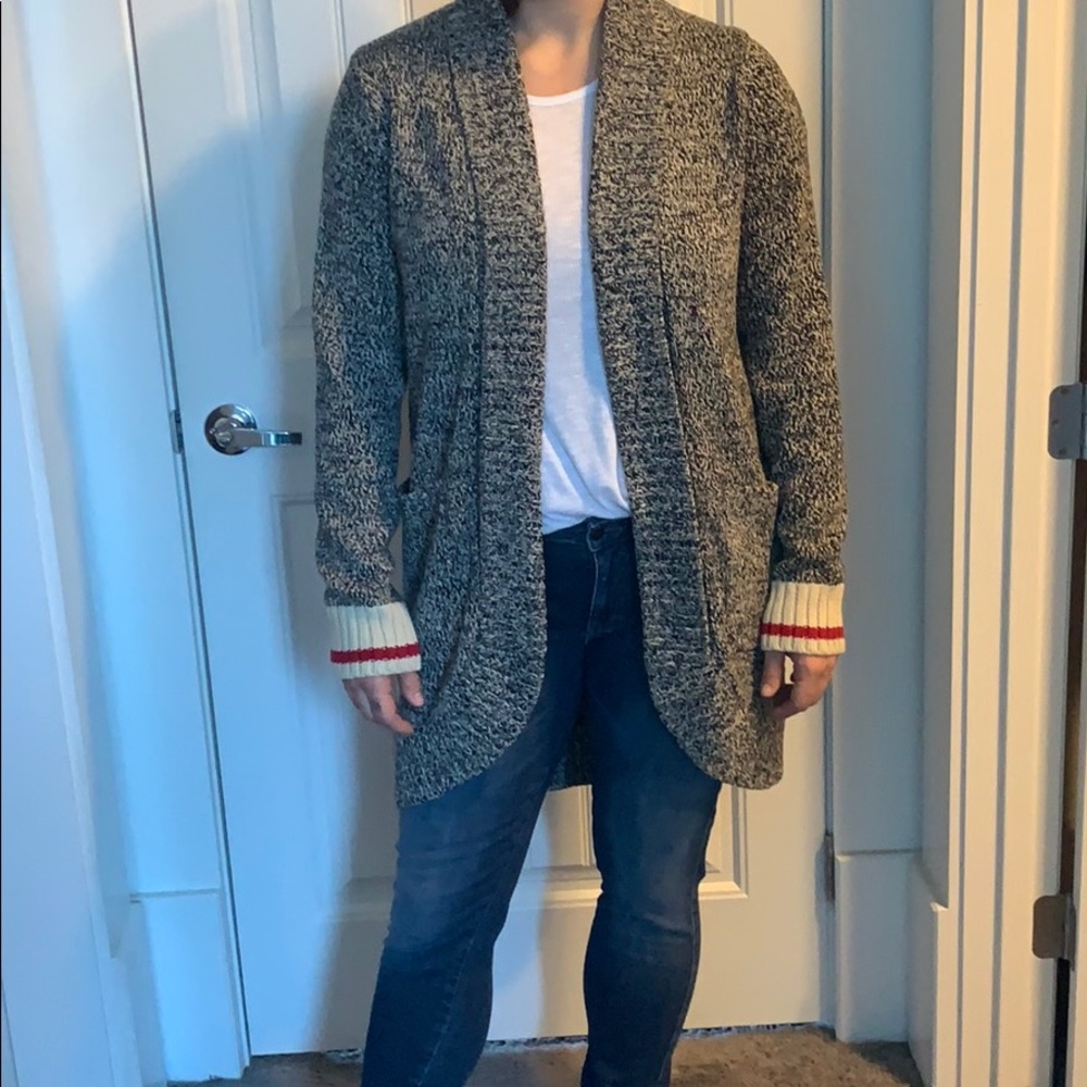 NWT roots cardi